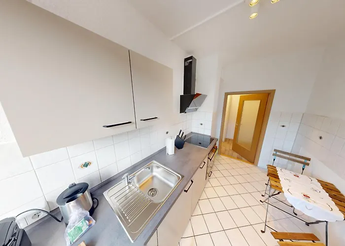 Moderner Plattenbaucharme Mit Wlan *