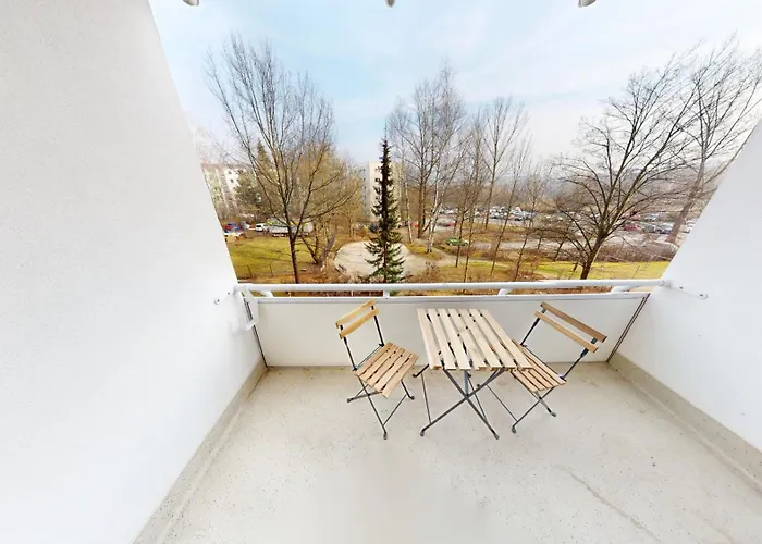 Апартаменты Moderner Plattenbaucharme Mit Wlan Хемниц